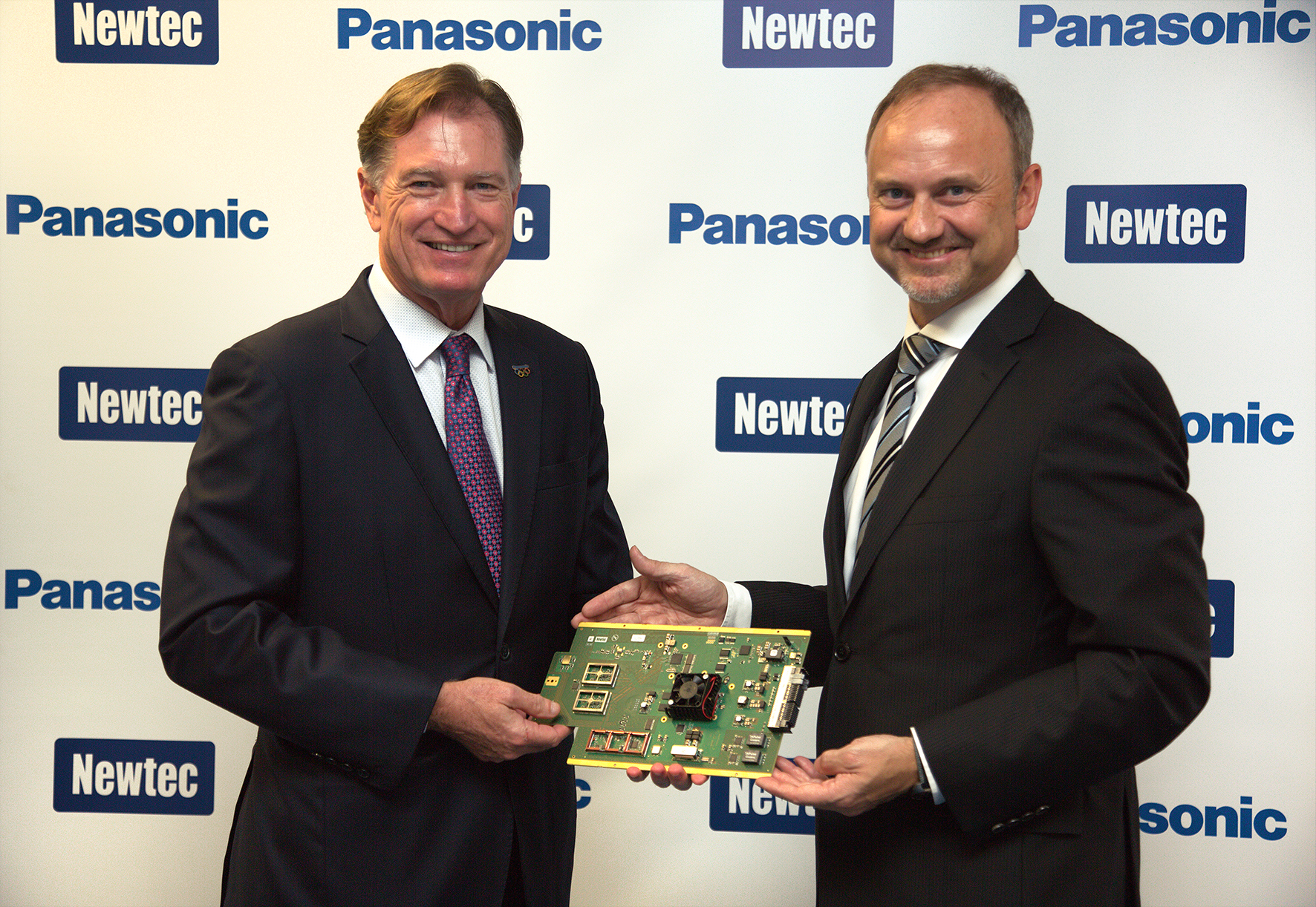  panasonic-newtec.jpg