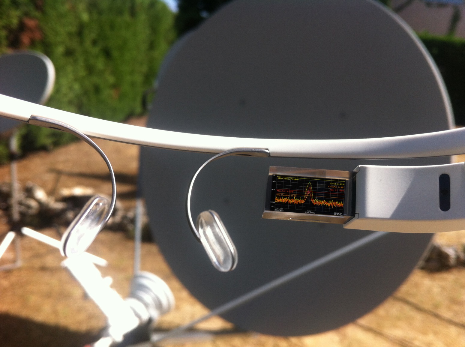 satmotion-google-glass.jpg