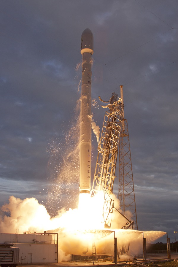spacex-thaicom-6-launch.jpg